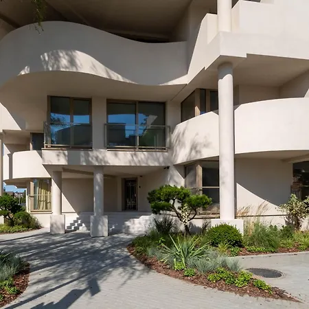 Silk House 2bd Apt *